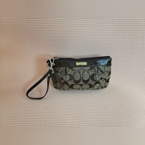 LOWSTART  Coach Wristlet